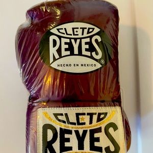 Boxing gloves Cleto Reyes pro fight gloves